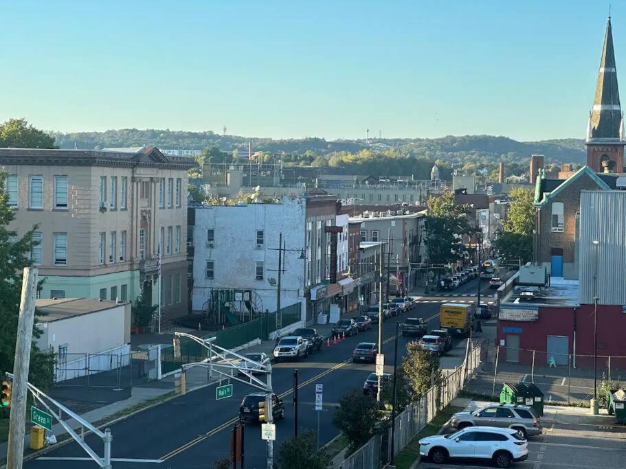 The Modern Suite - 2Br Close To Nyc Paterson Exteriör bild