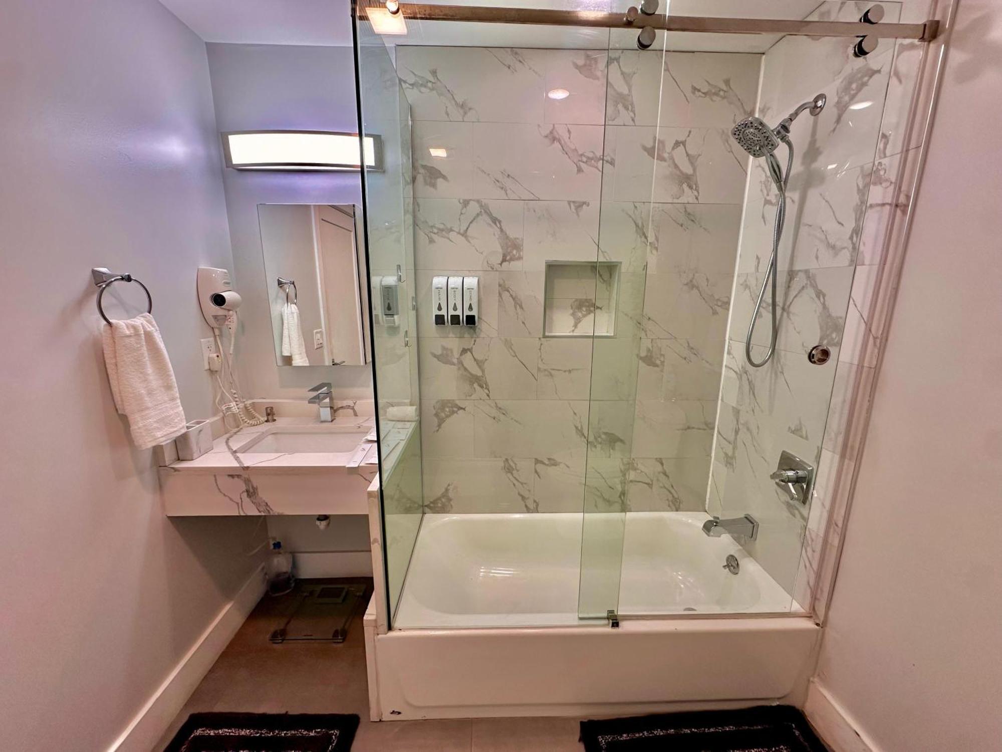 The Modern Suite - 2Br Close To Nyc Paterson Exteriör bild